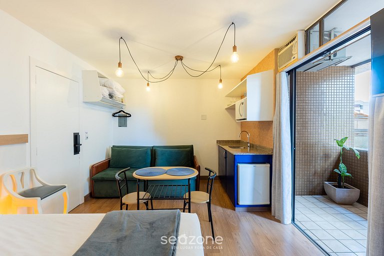 Studio Moderno c/ Balcón UPP0212