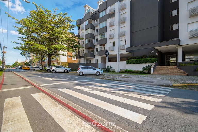 Apto a 700 m de la Playa de Jurerê AAV0306