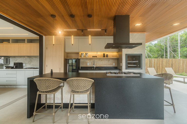 Casa c/ Piscina a 600m da Praia CRP0048