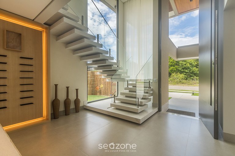 Casa c/ Piscina a 600m da Praia CRP0048