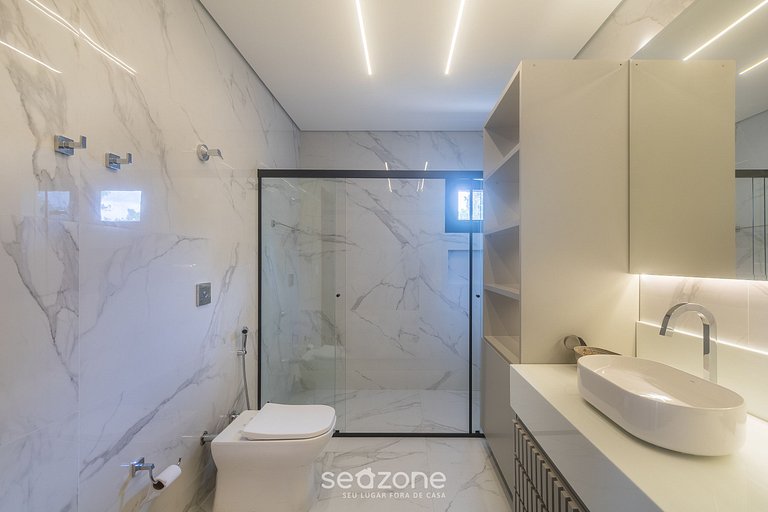 Casa c/ Piscina a 600m da Praia CRP0048