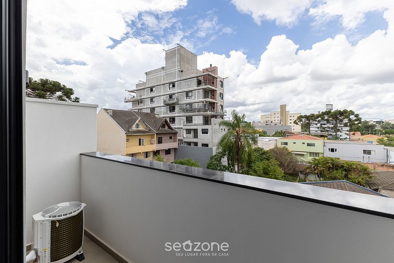 Moderno com estrutura completa em Curitiba PLA0210