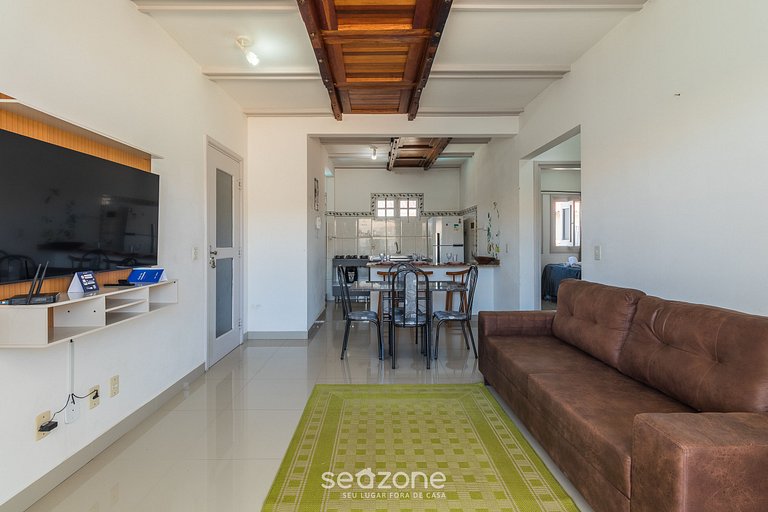 Apto em Cond. c/ Piscina e Churrasq. ART0008