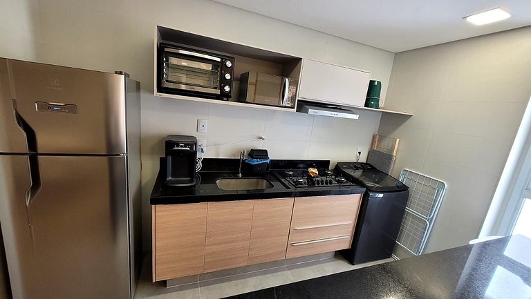 Apt en cond. con piscina en el Centro GRLB1803