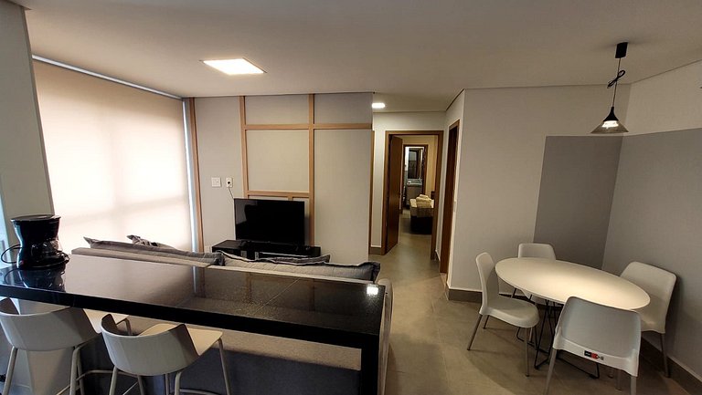 Apt en cond. con piscina en el Centro GRLB1803