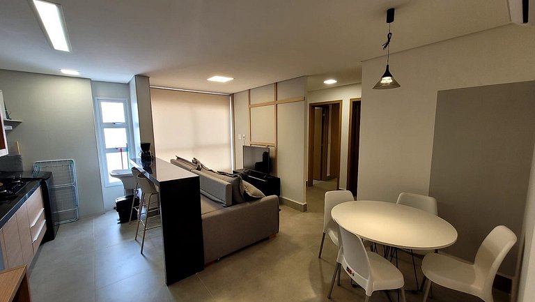 Apt en cond. con piscina en el Centro GRLB1803