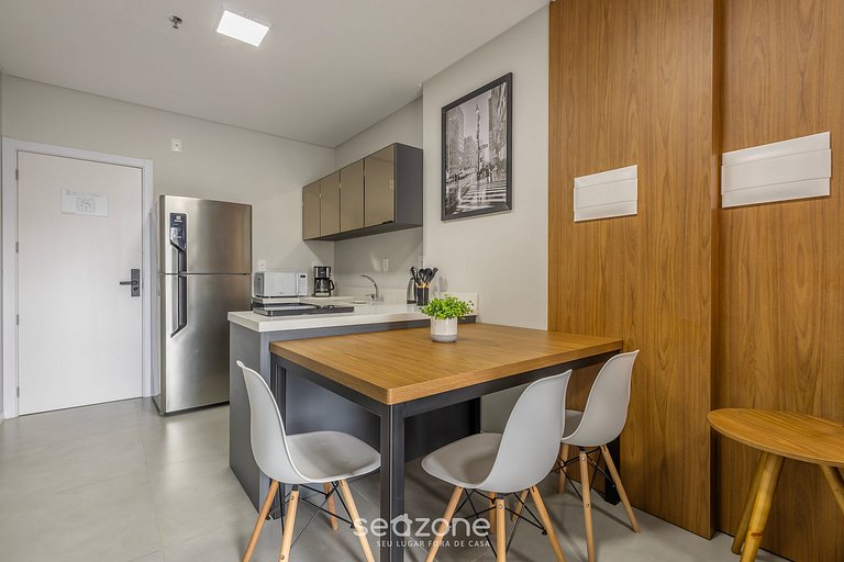 Apto em Cond. c/ Piscina a 200m da Praia FFS1207