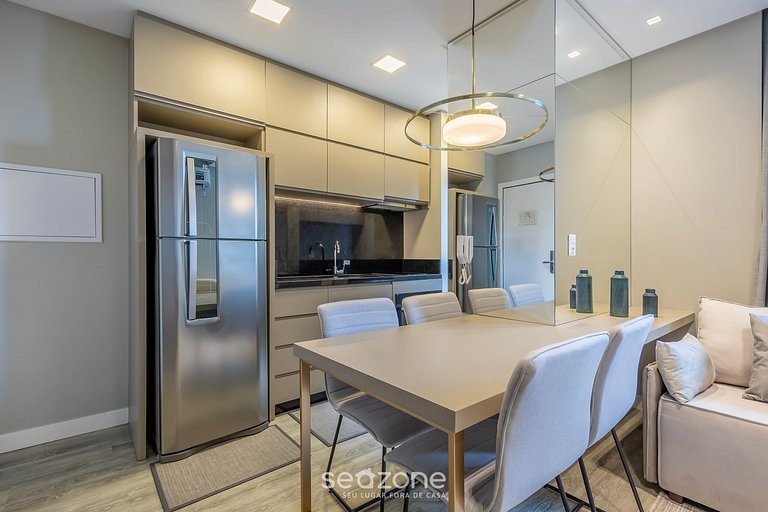 Apto em edif. c/ piscina, 350m da Praia IFT1409