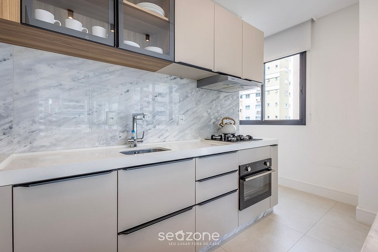 Apto c/ churrasq. a 260 m da Praia EAH0602