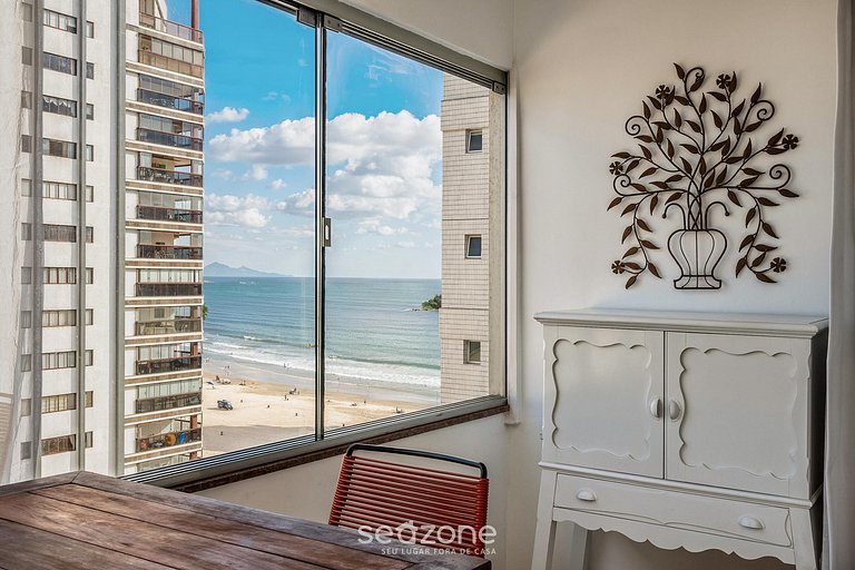 Apto Pé na Areia no Centro de Balneário ACO803