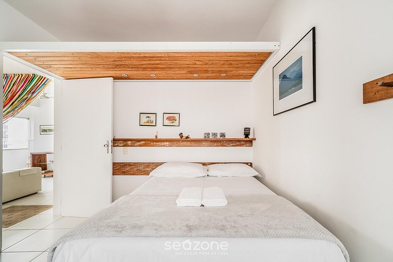 Apto Pé na Areia no Centro de Balneário ACO803