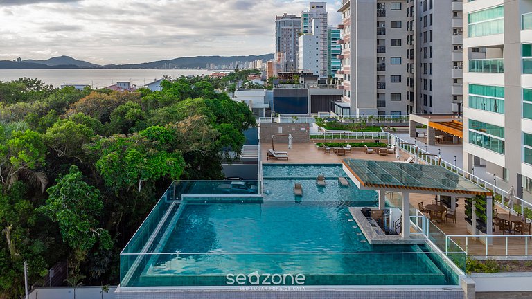 Apto en d/Edif. c/ piscina a 200 m del mar PTC1105