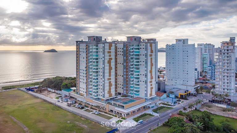 Apto c/ Churrasqueira a 200m da Praia PTC1304