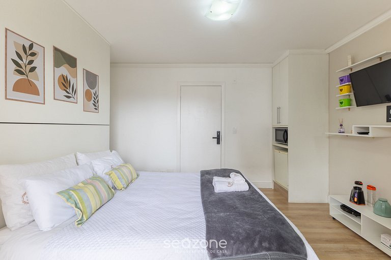 Estudio en cond. con piscina en Curitiba UPP0704