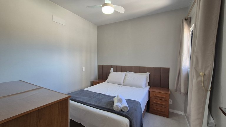 Apt em cond. c/ pisc. 650m do Beto Carrero LAV0308