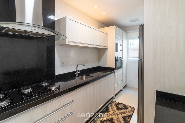 Apto 2 suítes e Churrasq. a 550m da Praia EBF0702