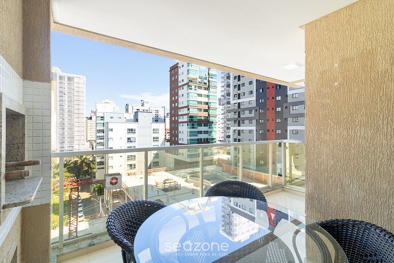 Apto 2 suítes e Churrasq. a 550m da Praia EBF0702