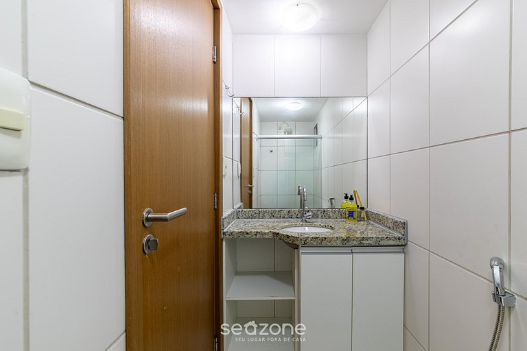 Apto em Cond. c/ Piscina, 700 m da Praia MBR0204