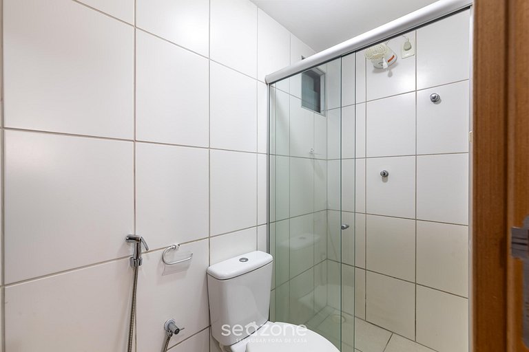 Apto em Cond. c/ Piscina, 700 m da Praia MBR0204