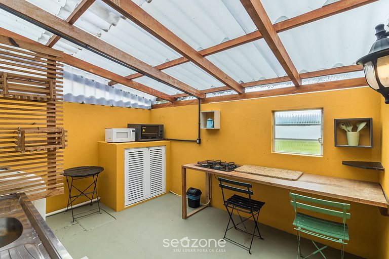 Casa de dos pisos con 2 suites en Perequê BFJ0506