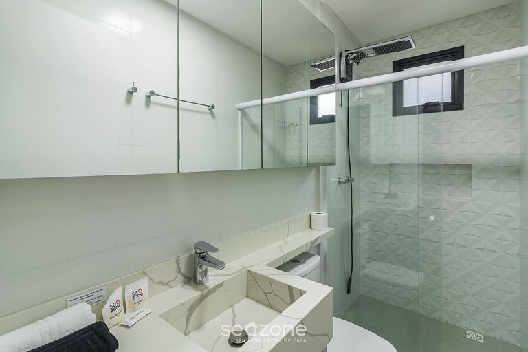 Apto c/ Churrasqueira a 300 m da Praia MAY0501