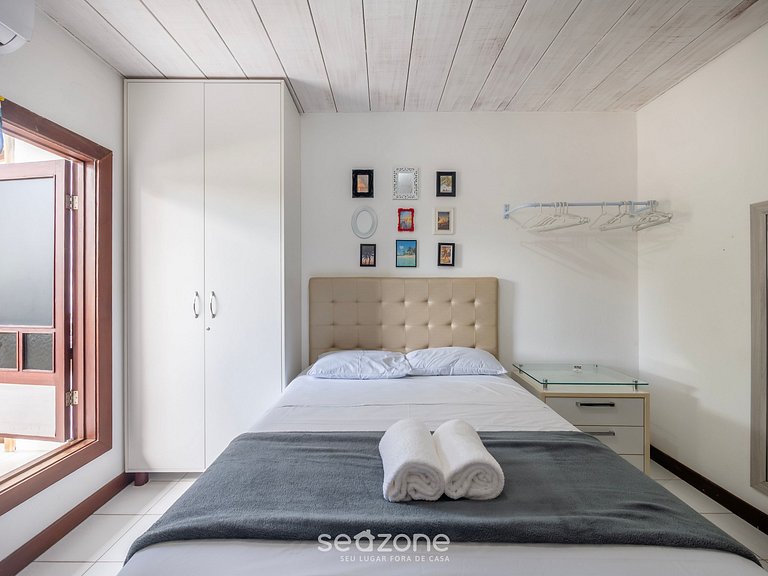 Apto em cond. c/ Piscina e churrasq. CVC0005