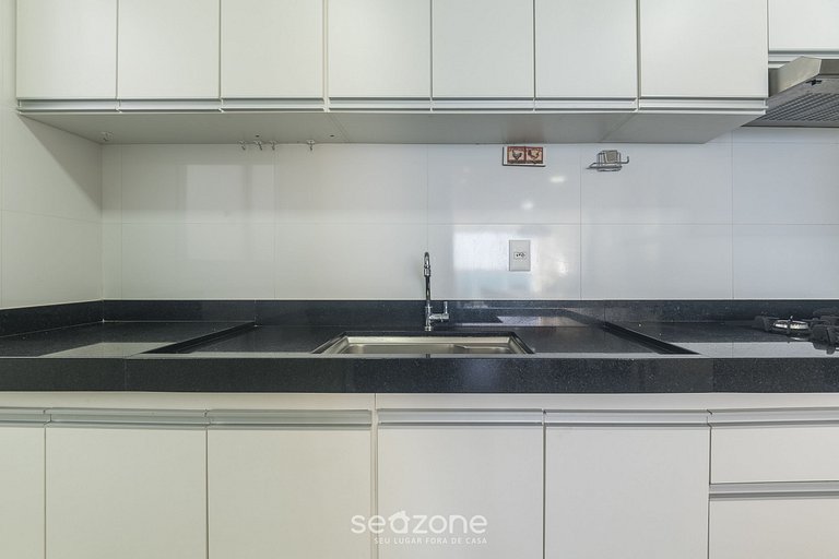 Apto em cond. com fácil acesso ao mar ARE1502