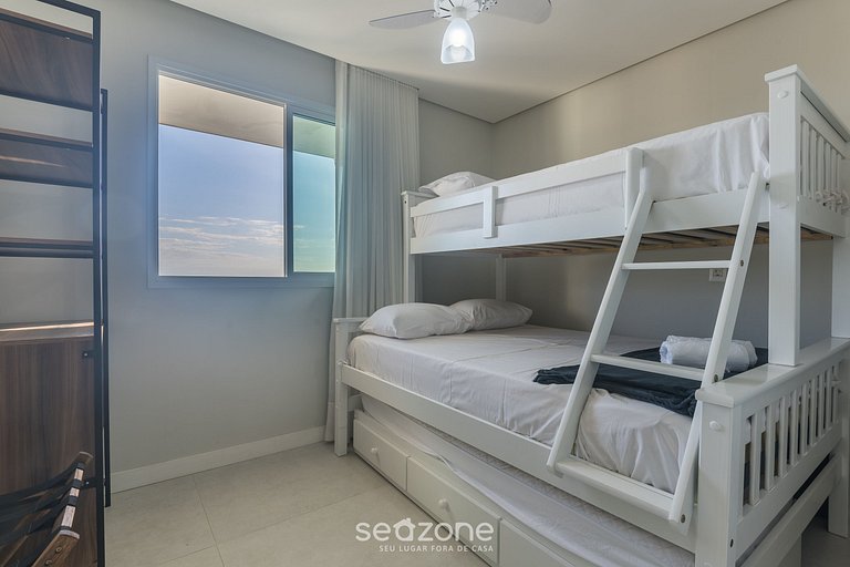 Apto em cond. com fácil acesso ao mar ARE1502