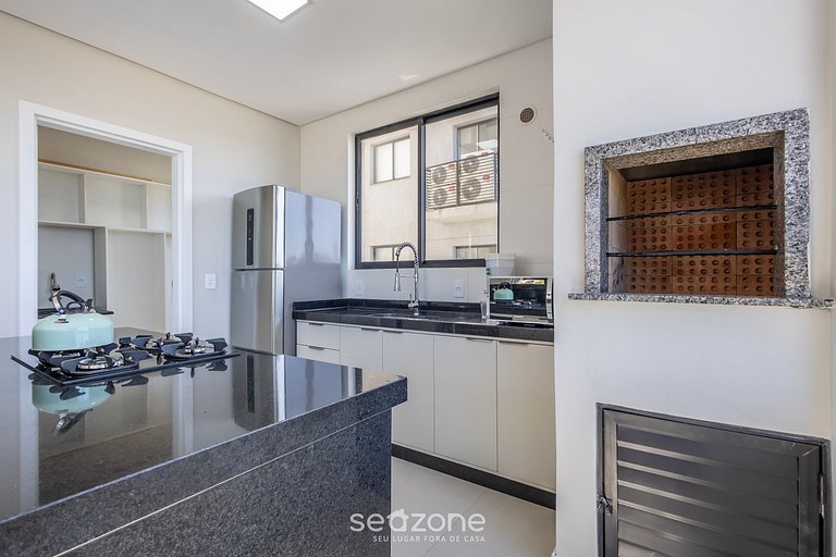 Apto c/ barbacoa y vista al mar en Itajubá IBH0201