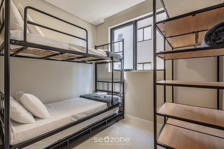 Apto c/ churrasq. e vista mar em Itajubá IBH0201