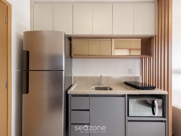 Apto em prédio c/ piscina em Salvador HFO1001