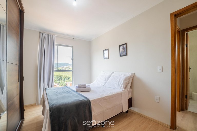 Apt c/ terraza c/ vistas a la montaña CLD0032