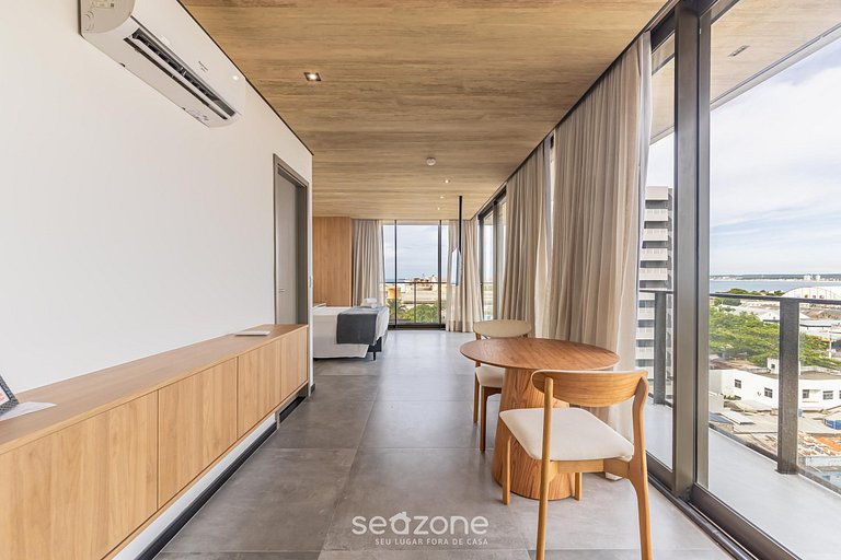Studio c/ Varanda Vista Mar Lateral NWT0820