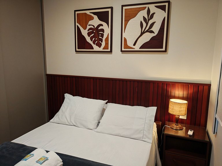 Apto em Cond. c/ Piscina em Guarajuba AGU0000