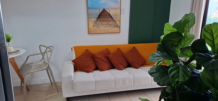 Apto em Cond. c/ Piscina a passos da Praia ESN0702