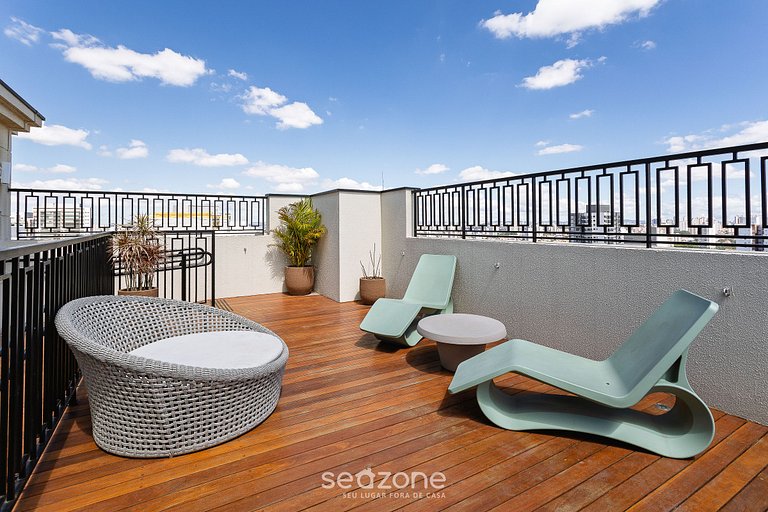 Aptos em edif. c/ Piscina no terraço a apenas 350 m do metrô