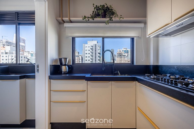 Apto c/ varanda gourmet a 700m da Praia BON1101