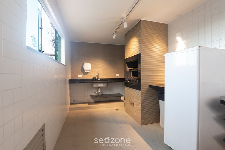 Apto vista frente mar em Cond. c/ Piscina EMQ0403