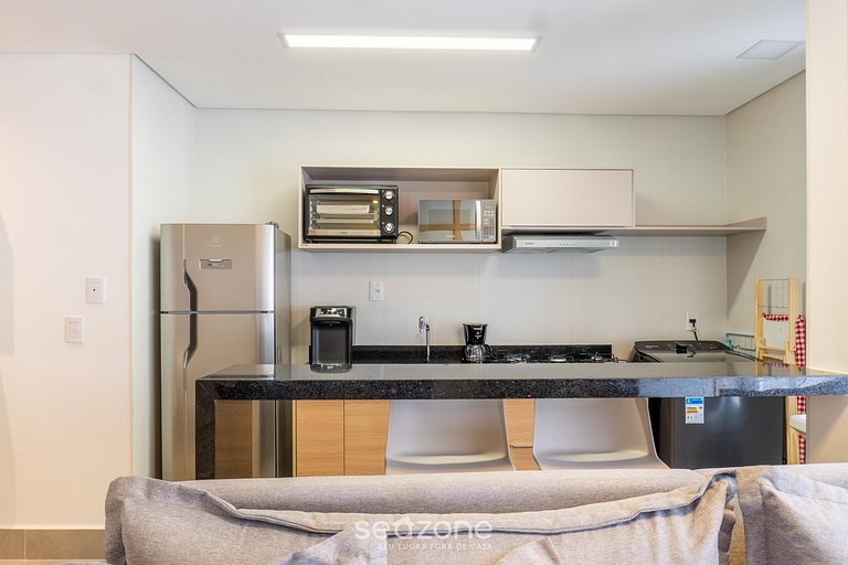 Apto 2 QTs em edf. c/ Piscina GRLB1303