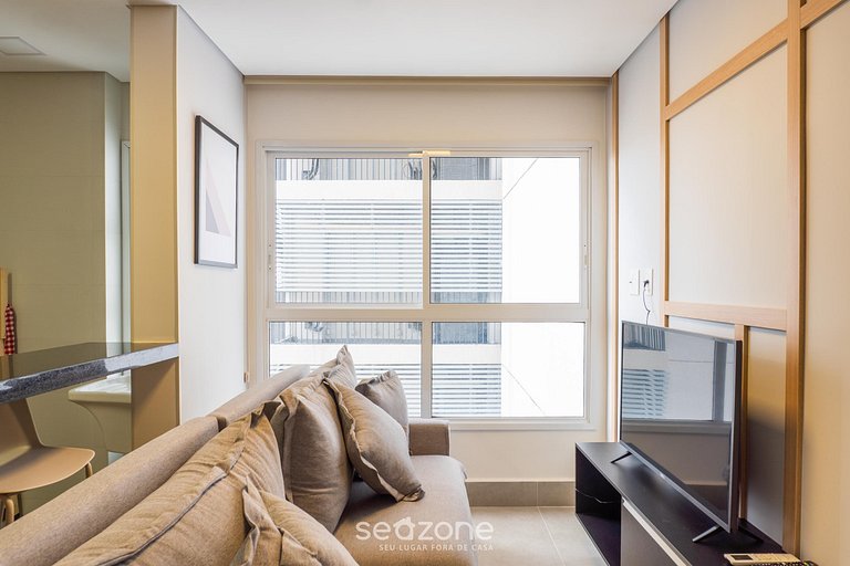 Apto de 2 DRs en edificio c/ piscina GRLB1303