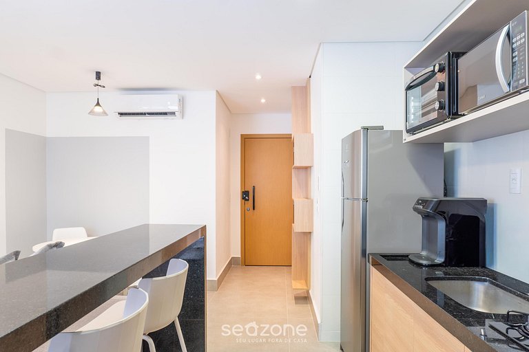 Apto de 2 DRs en edificio c/ piscina GRLB1303