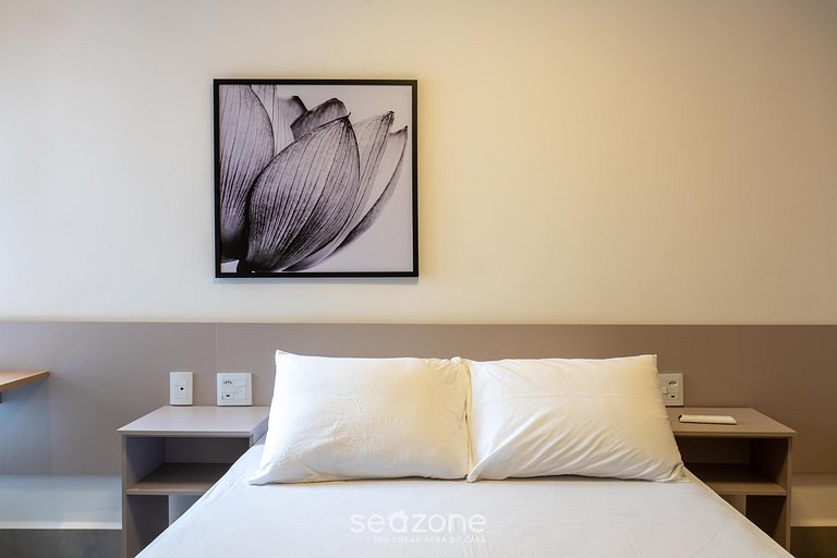 Apto 2 QTs em edf. c/ Piscina GRLB1303