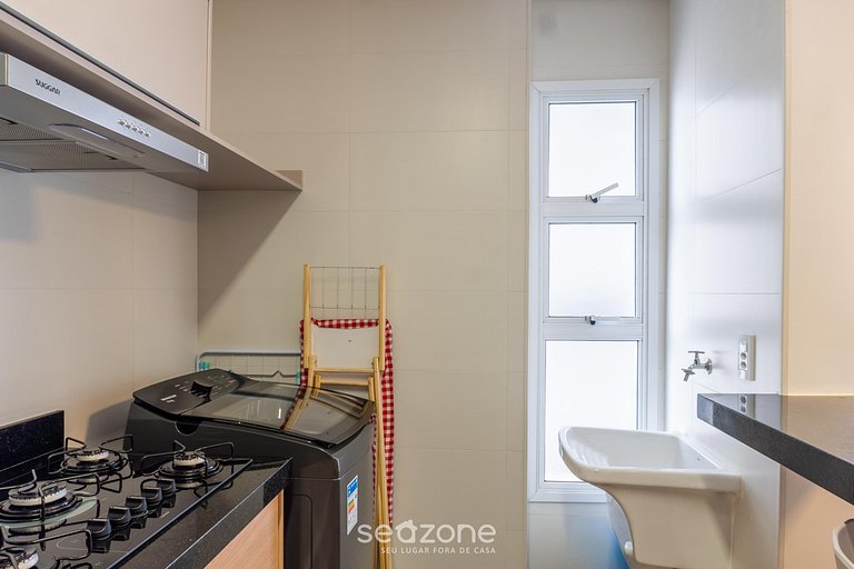 Apto de 2 DRs en edificio c/ piscina GRLB1303