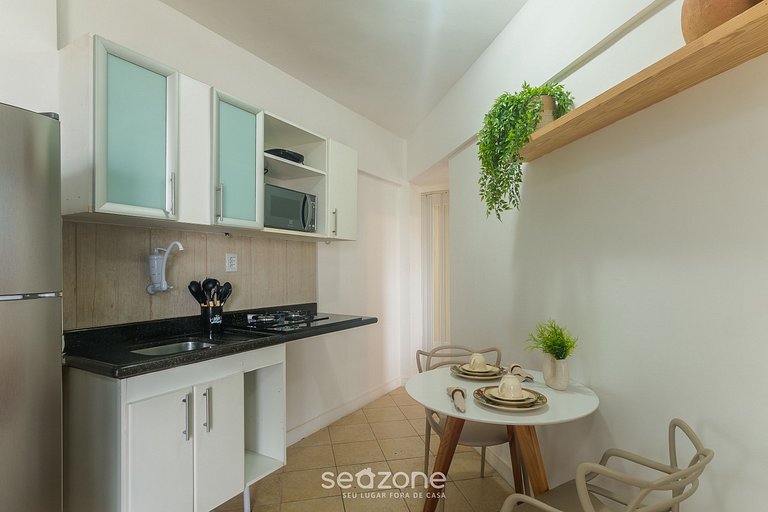 Apto em Cond. c/ Piscina a passos da Praia ESN0702