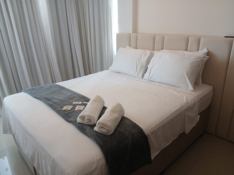 Apt de 2-HB en centro de BC, 350 m del mar RLP1002