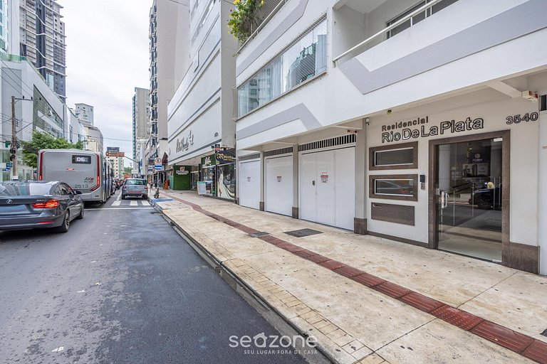 Apt de 2-HB en centro de BC, 350 m del mar RLP1002