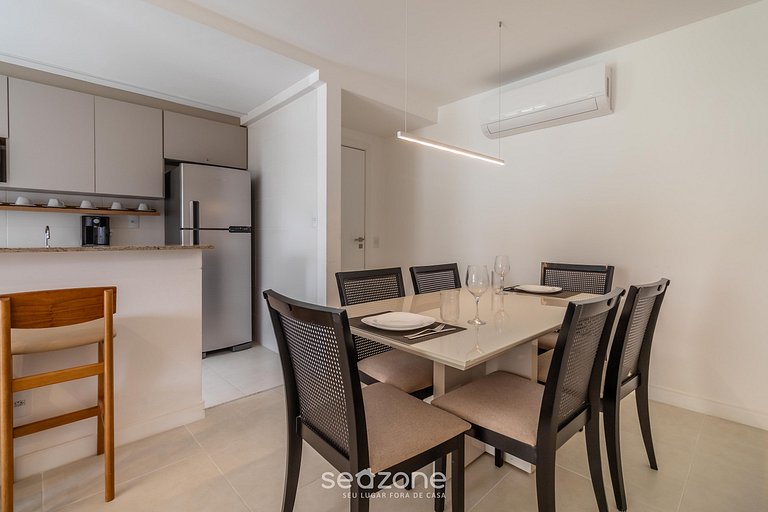 Apto c/ varanda, churrasq. e vista piscina ANO0209