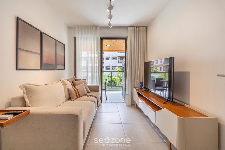 Apto c/ varanda, churrasq. e vista piscina ANO0209