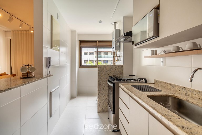 Apto c/ varanda, churrasq. e vista piscina ANO0209