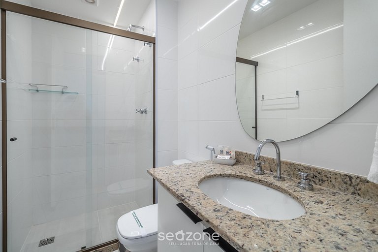 Apto c/ varanda, churrasq. e vista piscina ANO0209